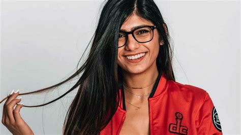 mia khalifa activista|Mia Khalifa: From Controversy to Activism .